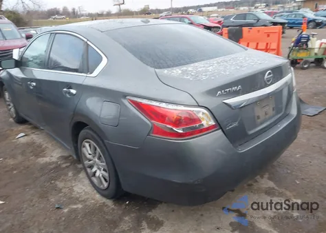 2015 Nissan Altima 2.5 S из США, поврежденный, VIN 1N4AL3AP0FN355986